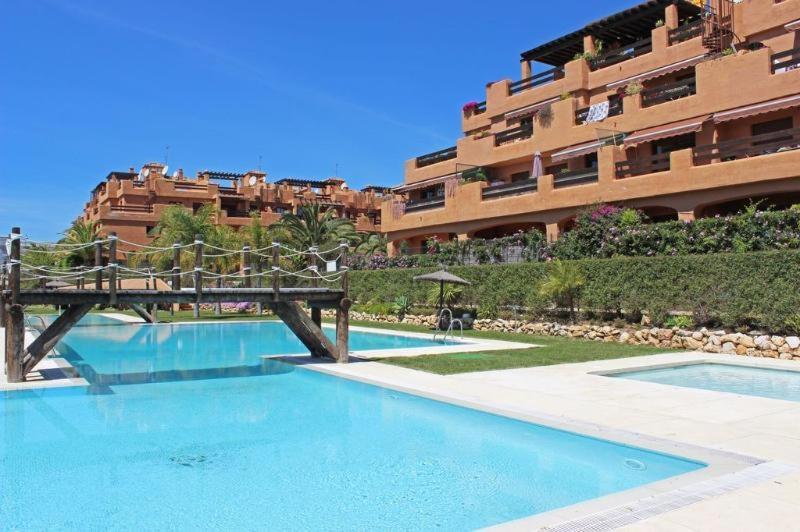 Apartamento Al Mar เอสเตโปนา ภายนอก รูปภาพ