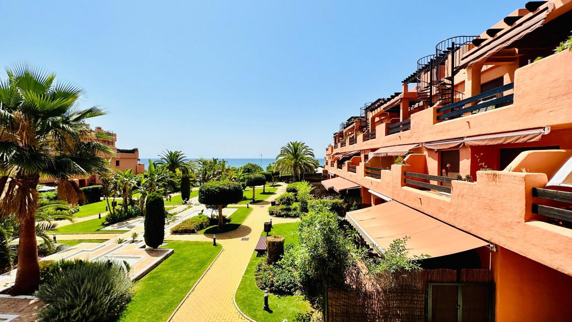 Apartamento Al Mar เอสเตโปนา ภายนอก รูปภาพ